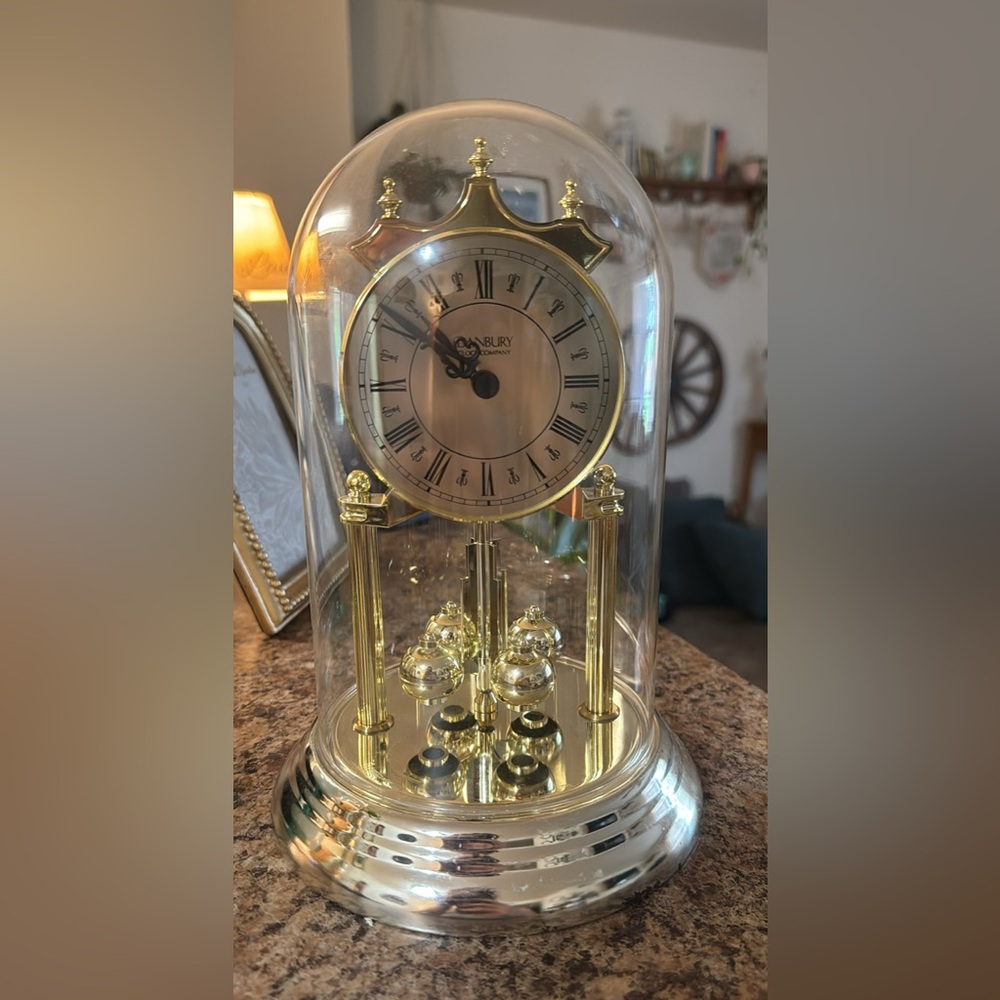 Vintage Danbury Anniversary Clock
